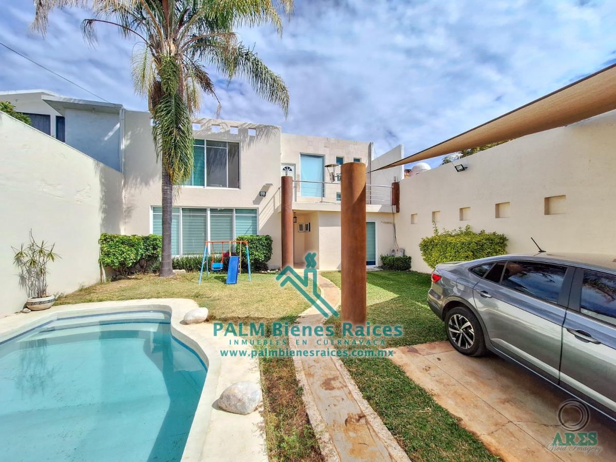 Casa en venta en Lomas de Tetela, Cuernavaca — foto 1 de 35