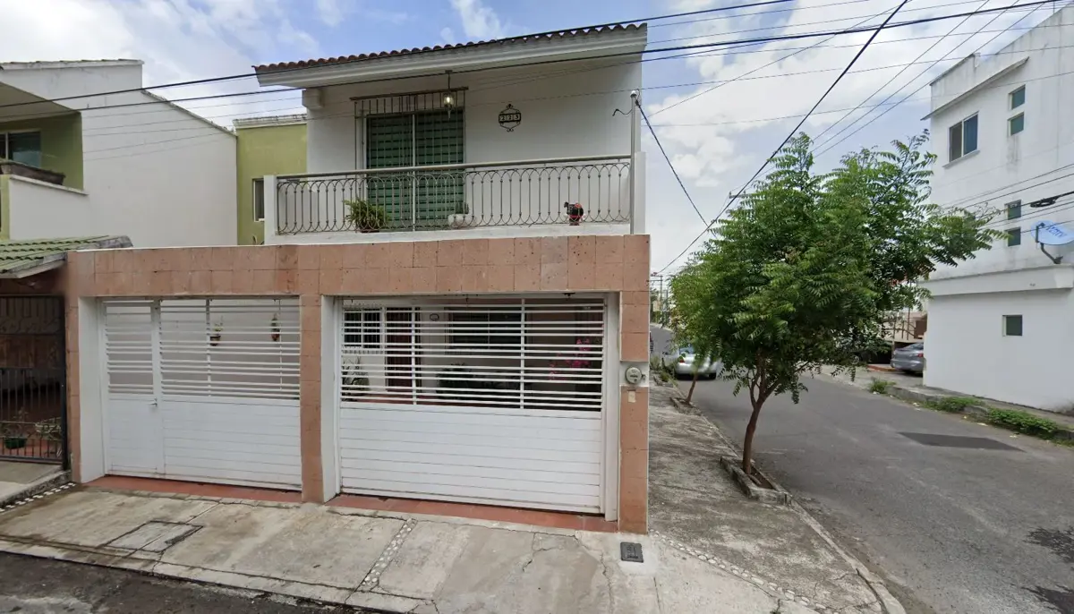 Casa en venta en Graciano Sánchez Romo, Boca del Río — foto 1 de 15