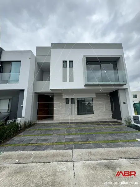 Casa en Paseos del Parque, Zapopan, Jalisco