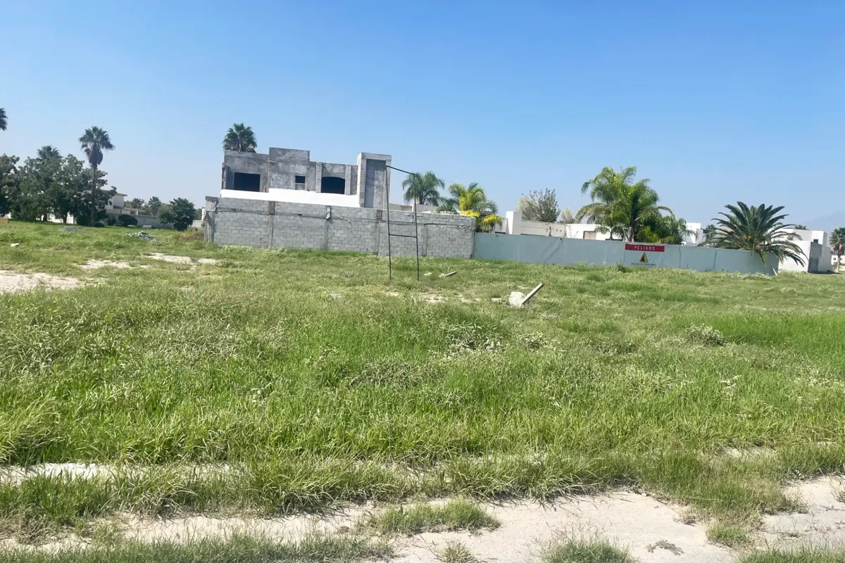 Terreno en venta en Country Club Residencial, Saltillo — foto 1 de 5