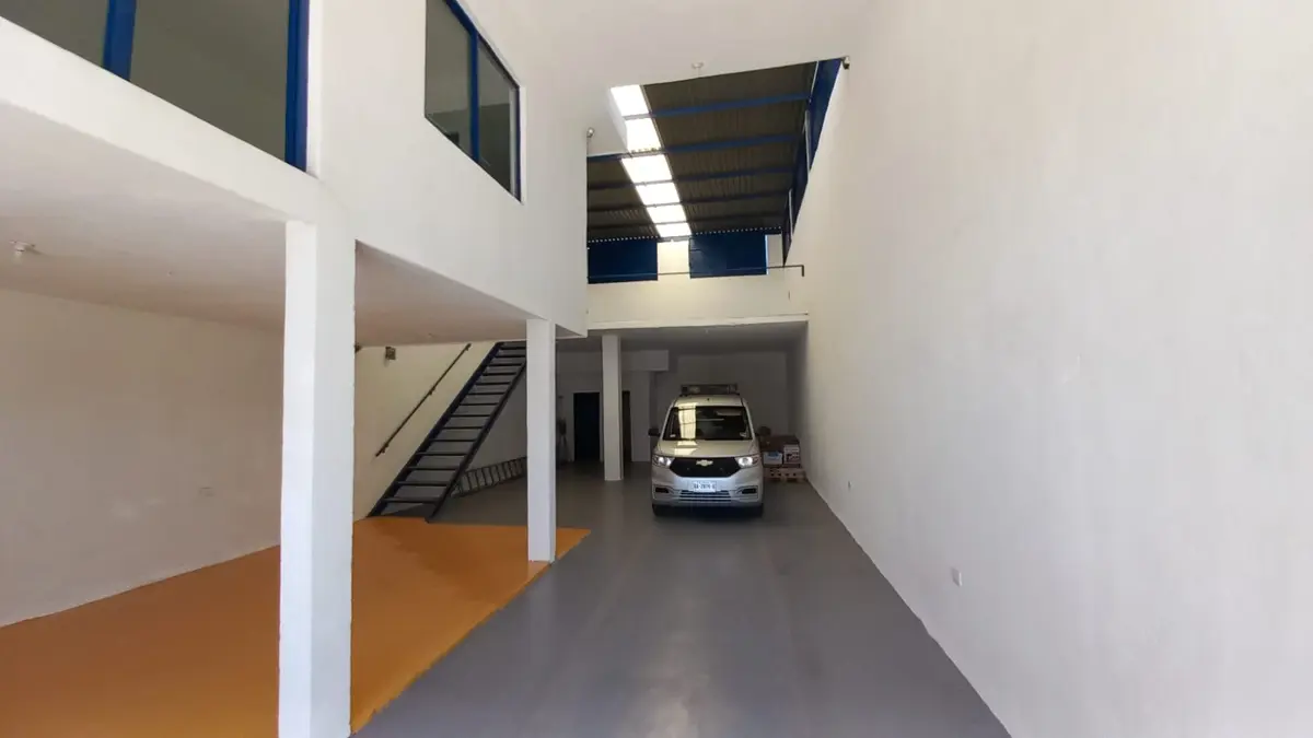 Bodega en venta en Valle del Sol, Guadalupe — foto 1 de 15