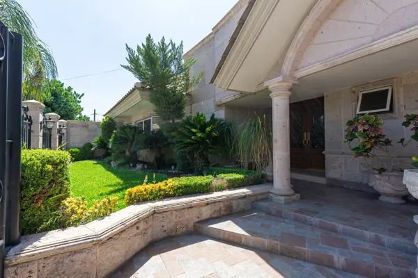 Casa en venta en Las Rosas, Gómez Palacio — foto 3 de 35