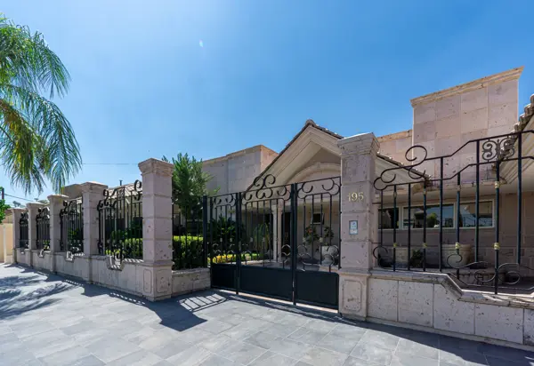 Casa en venta en Las Rosas, Gómez Palacio — foto 2 de 35