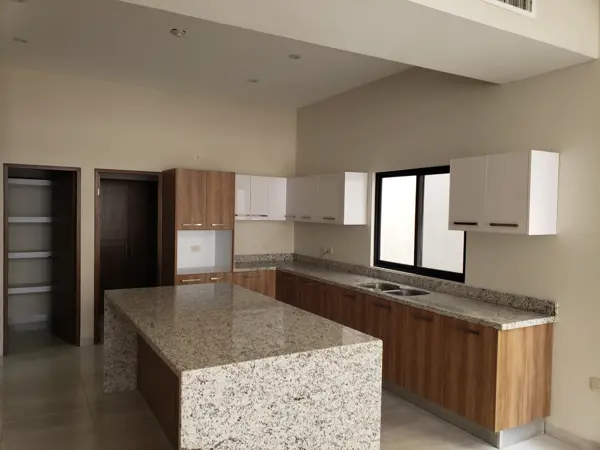 Casa en venta en Rincón las Trojes, Torreón — foto 2 de 49