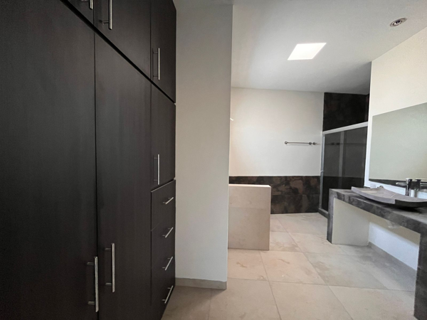 Casa en venta en Quintas la Cima, Torreón — foto 3 de 9