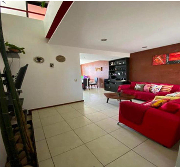 Casa en venta en Real de Valdepeñas, Zapopan — foto 3 de 9