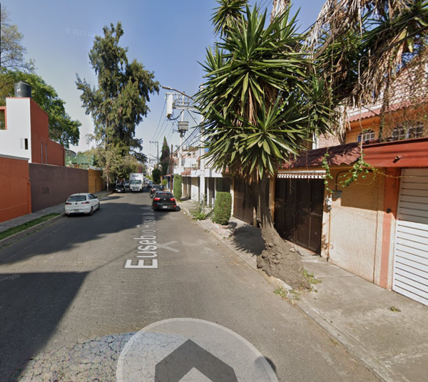 Casa en venta en Presidentes Ejidales 1a Sección, Coyoacán — foto 2 de 13