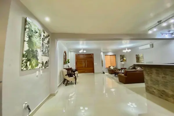 Casa en venta en Del Valle, Ramos Arizpe — foto 3 de 37