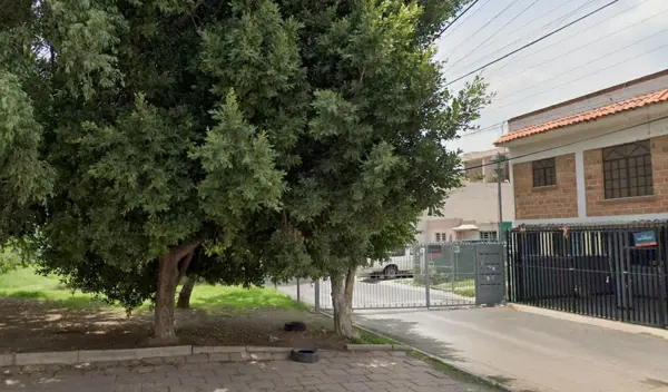 Casa en venta en Vistas del Valle, Tlajomulco de Zúñiga — foto 3 de 5