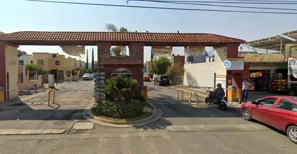 Casa en venta en Hacienda Del Real, Tonalá — foto 3 de 5