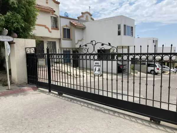 Casa en venta en Villa Residencial Santa Fe 2da. Sección, Tijuana — foto 3 de 19