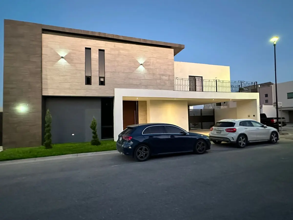 Casa en venta en Villas del Renacimiento, Torreón — foto 1 de 10