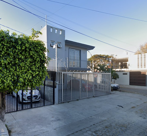Casa en Jardines Del Valle, Zapopan, Jalisco