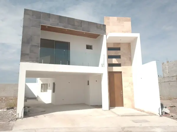 Casa en venta en Los Viñedos, Torreón — foto 2 de 35