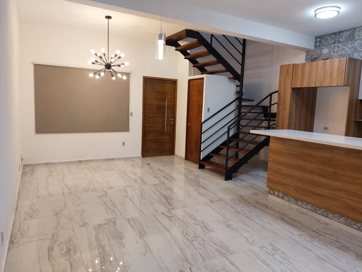 Casa en venta en Bosque Esmeralda, Atizapán de Zaragoza — foto 1 de 39