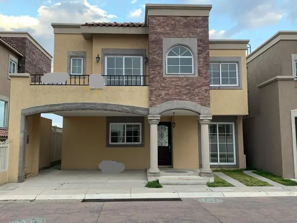 Casa en venta en Portofino Royal Country Club, Metepec, México