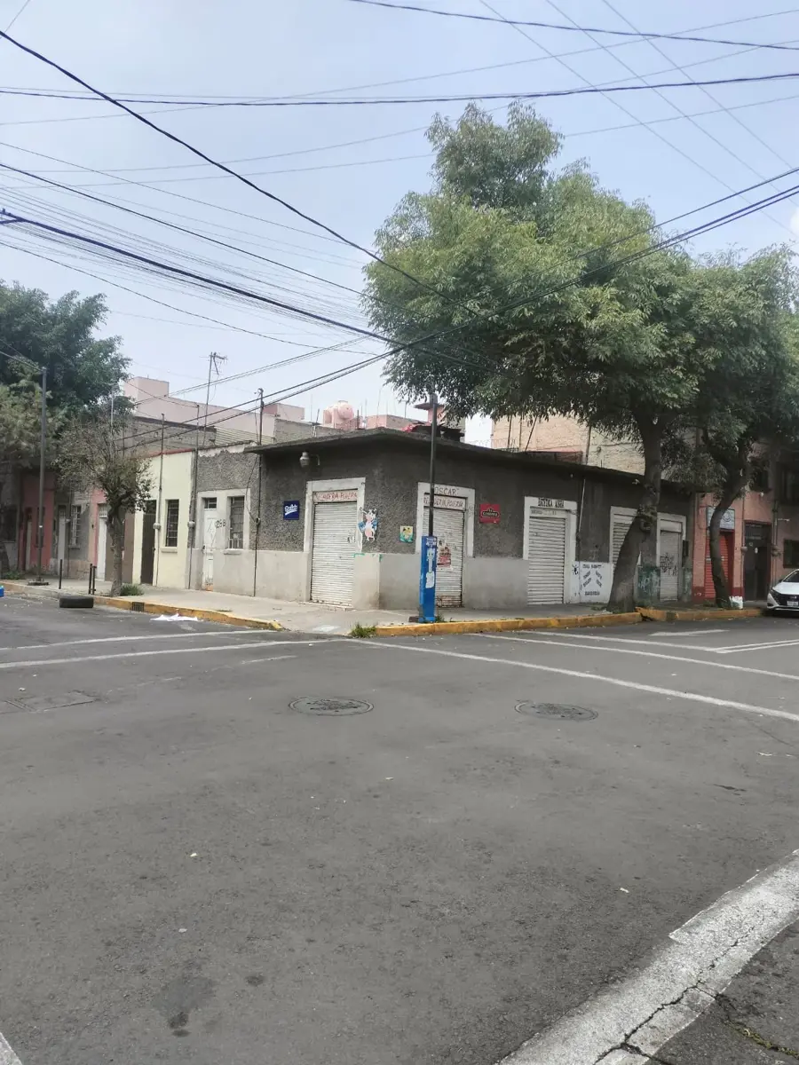 Terreno en venta en Moctezuma 1a Sección, Venustiano Carranza — foto 1 de 4