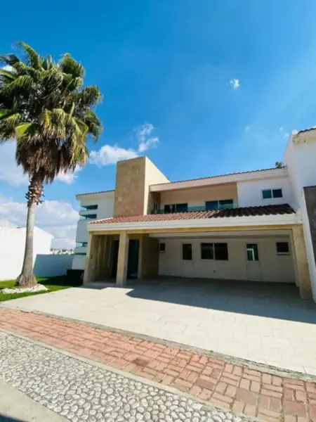 Casa en renta en Lomas de Angelópolis, San Andrés Cholula — foto 2 de 24