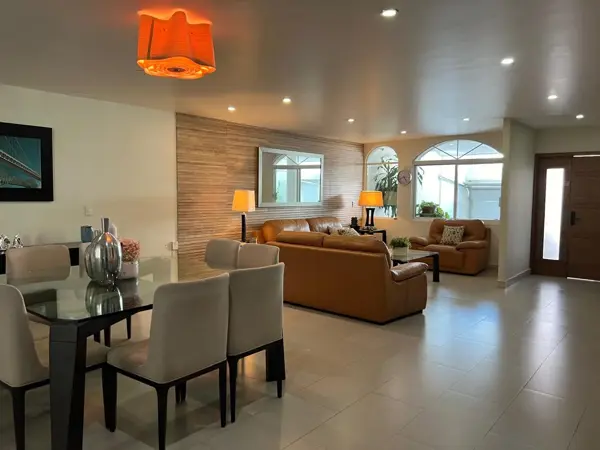 Casa en Colinas del Cimatario, Querétaro, Querétaro