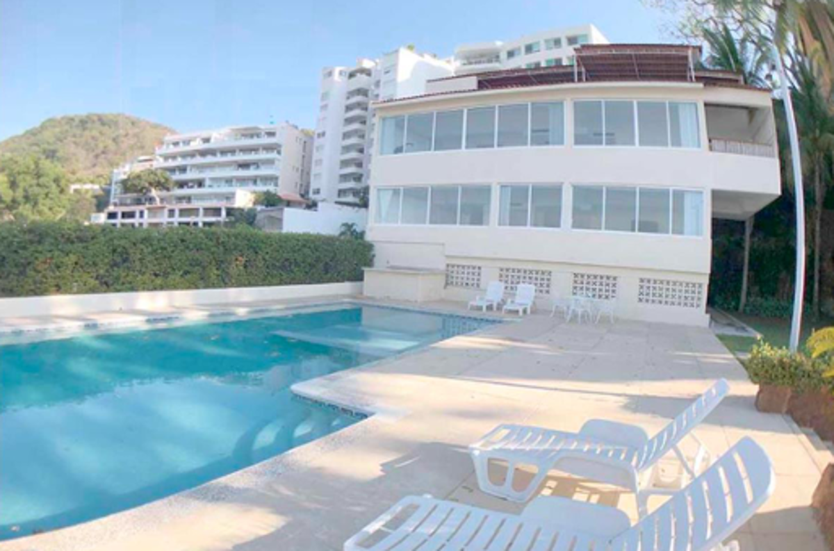 Departamento en venta en Playa Guitarrón, Acapulco de Juárez — foto 1 de 8