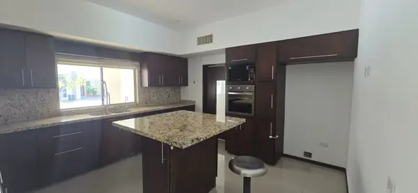 Casa en venta en Los Viñedos, Torreón — foto 2 de 18