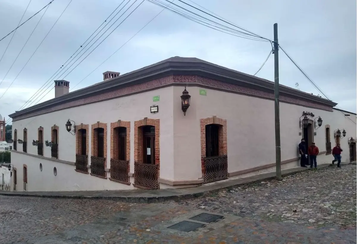 Hotel en venta en Mineral de Pozos, San Luis de la Paz — foto 1 de 40