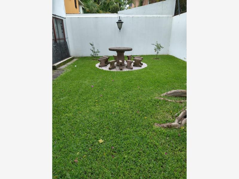 Casa en venta en Acapatzingo, Cuernavaca — foto 1 de 10