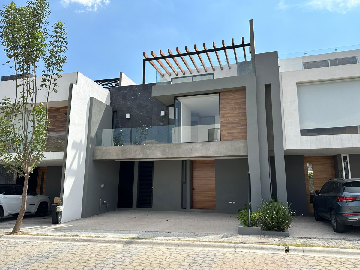 Casa en venta en Lomas de Angelópolis, San Andrés Cholula — foto 1 de 20