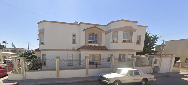 Casa en venta en Valle Dorado, Ensenada, Baja California