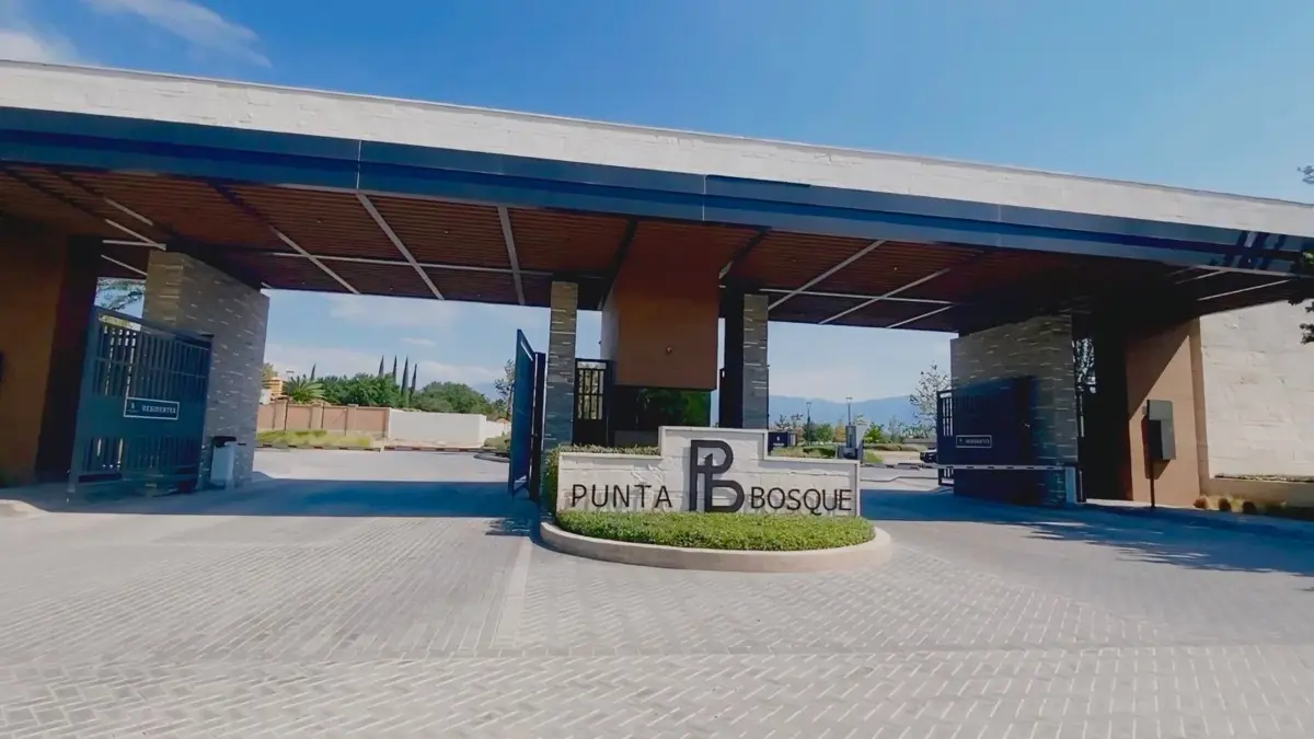 Terreno en venta en Punta Bosque, Saltillo — foto 1 de 21