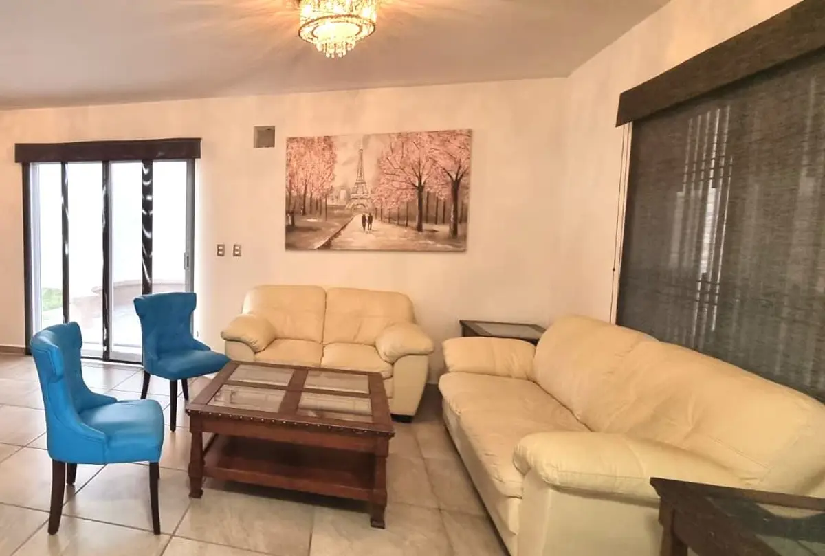 Casa en renta en Lomas del Valle, Ramos Arizpe — foto 1 de 16