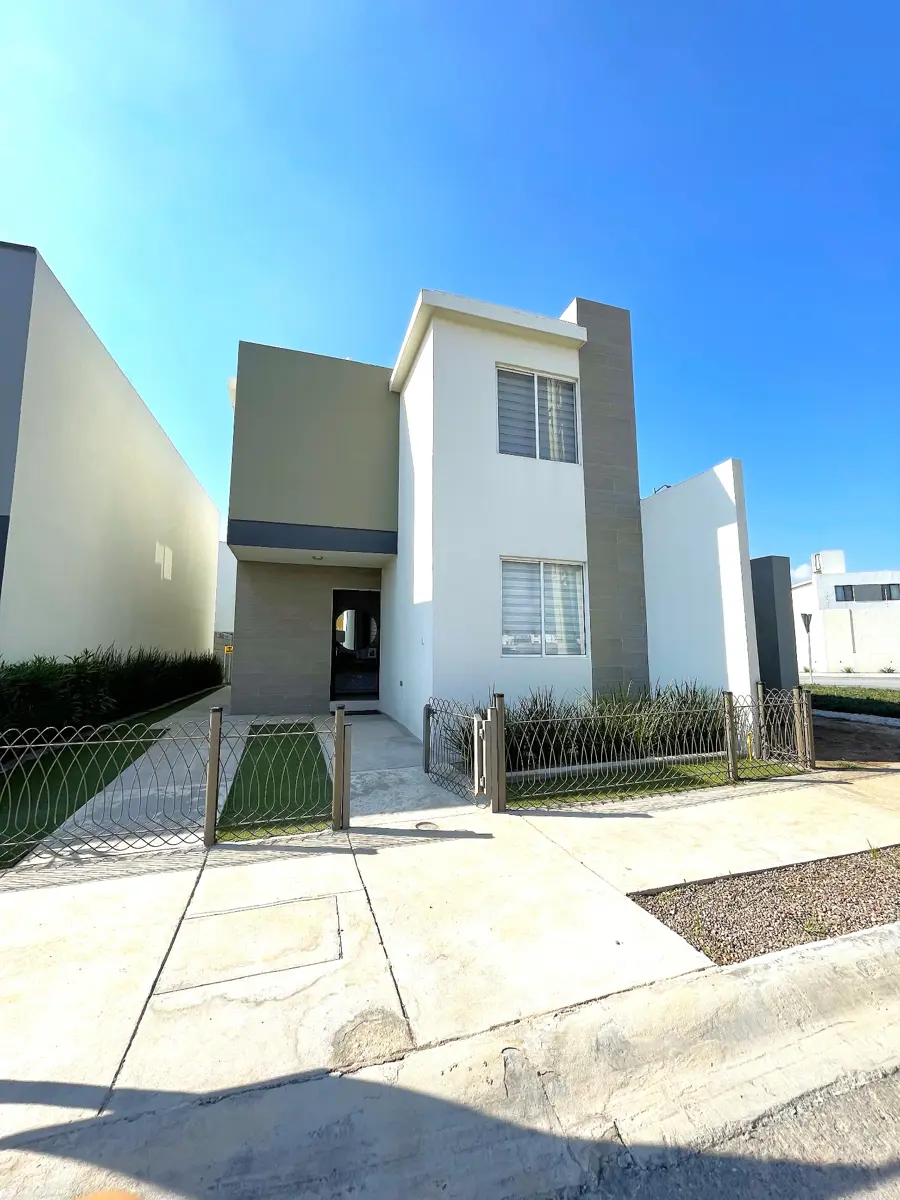 Casa en venta en Triana, Saltillo — foto 1 de 31