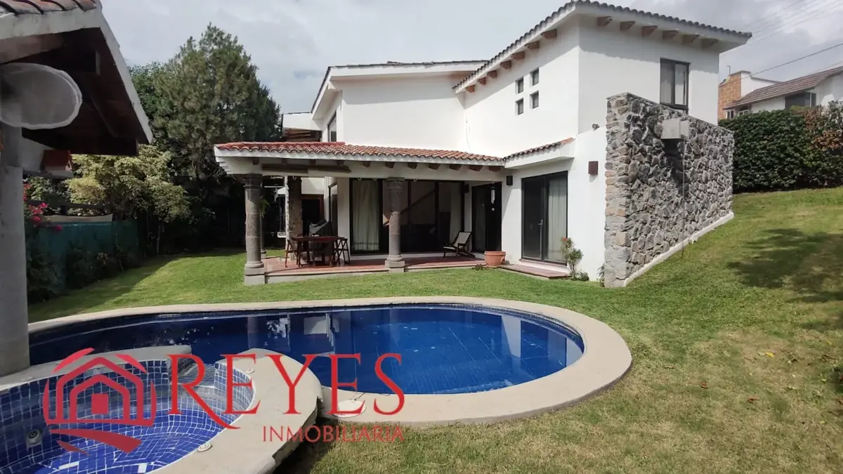 Casa en venta en Lomas de Cocoyoc, Atlatlahucan — foto 1 de 21