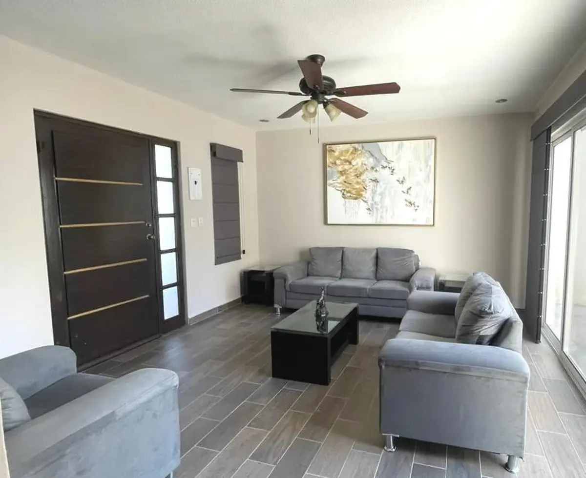 Casa en renta en Lomas del Valle, Ramos Arizpe — foto 1 de 8