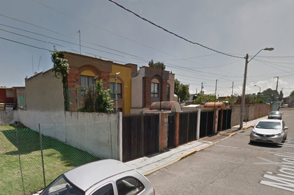 Casa en venta en Santiago Miltepec, Toluca — foto 2 de 12