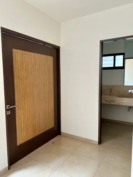 Casa en venta en Puerta de Hierro, Irapuato — foto 2 de 25