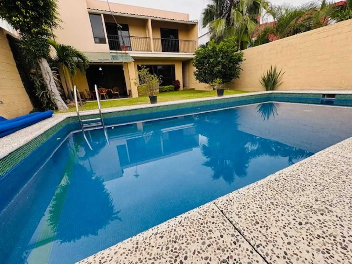 Casa en renta en San Jerónimo Ahuatepec, Cuernavaca — foto 1 de 29