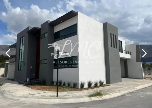 Casa en venta en Rincón de Alcántara, Saltillo — foto 2 de 36