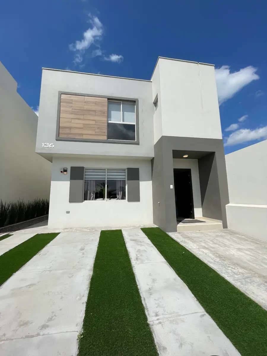 Casa en venta en Villas Castellana, Saltillo — foto 1 de 35
