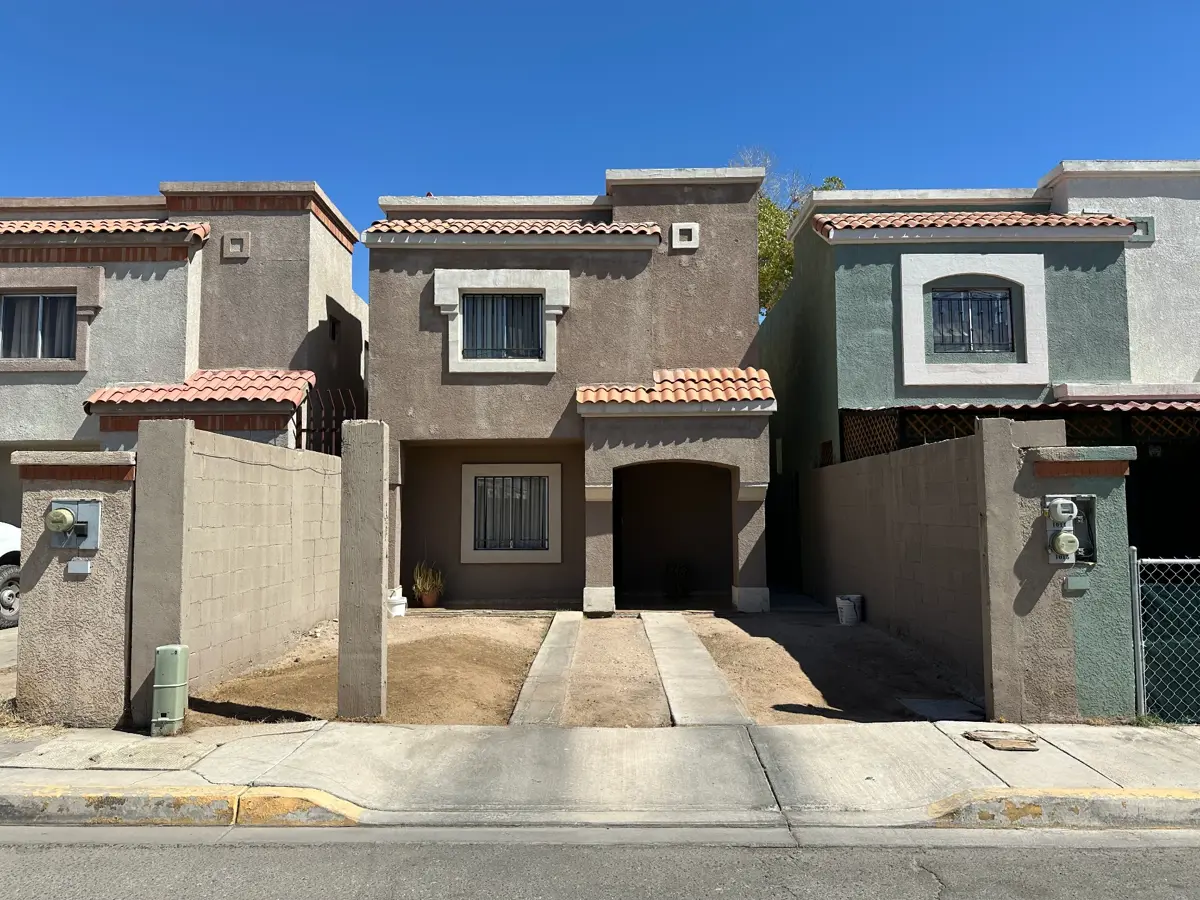 Casa en venta en Andalucia, Mexicali — foto 1 de 19