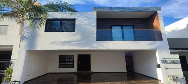 Casa en venta en Maya, Guadalupe — foto 2 de 13