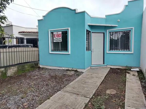 Casa en venta en Lindavista, Villa de Álvarez — foto 2 de 12