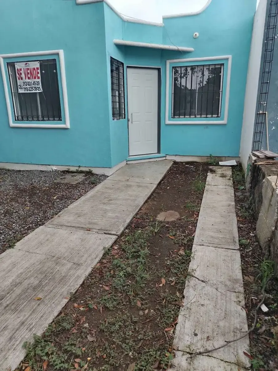 Casa en venta en Lindavista, Villa de Álvarez — foto 1 de 12