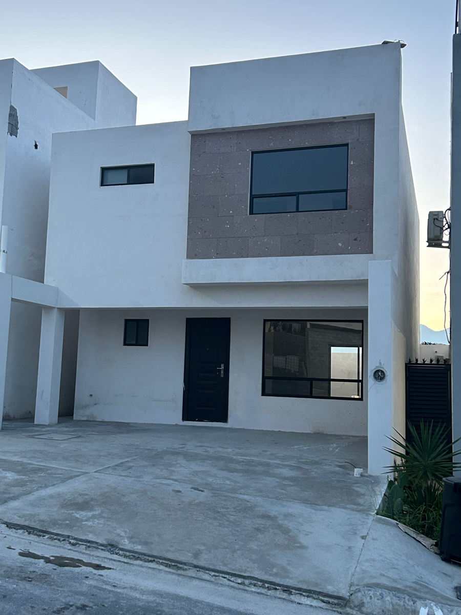 Casa en venta en Residencial Rincón de San Vicente, Saltillo — foto 1 de 12