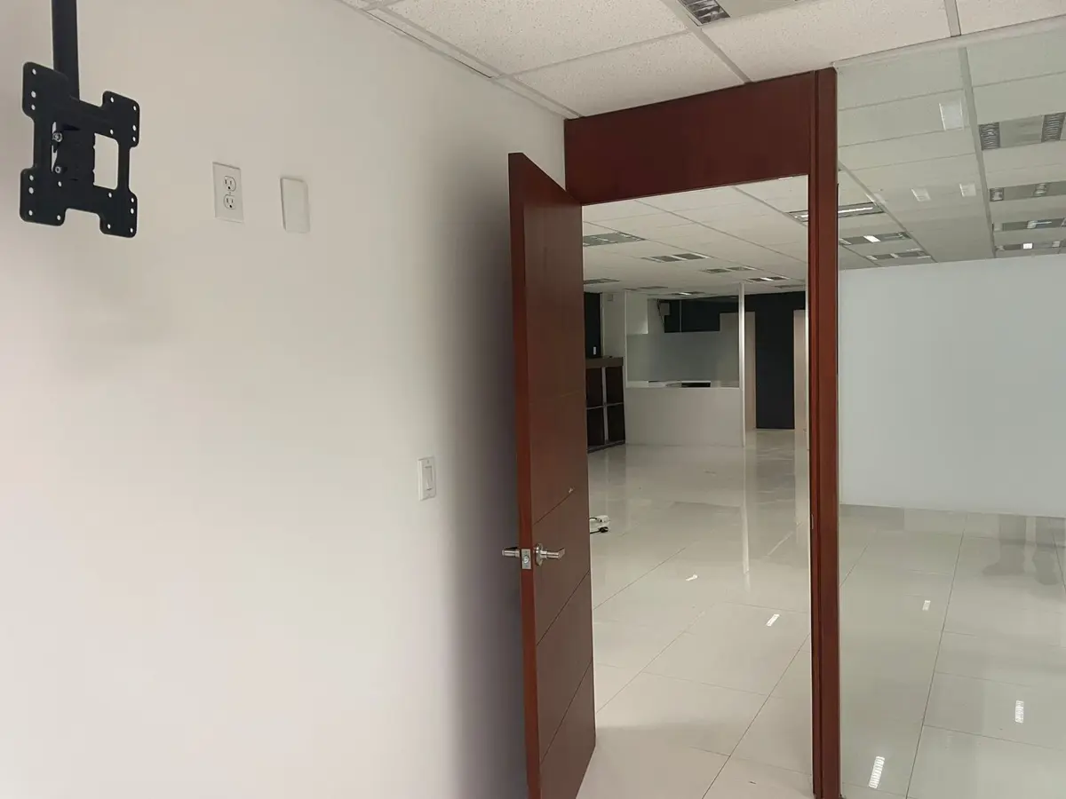 Oficina en renta en Bosque de las Lomas, Miguel Hidalgo — foto 1 de 19