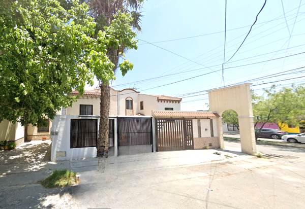 Casa en venta en Portal del Quijote, Saltillo — foto 2 de 15