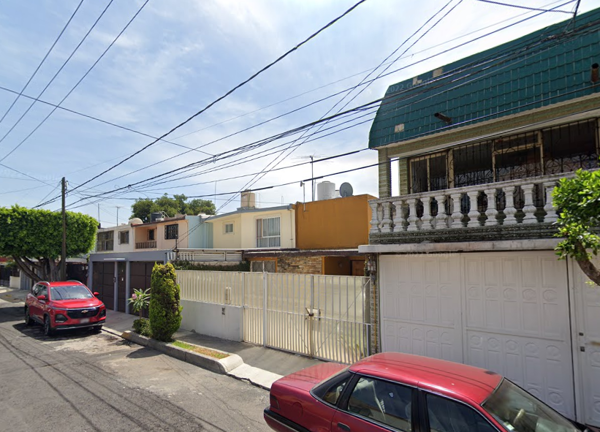Casa en venta en Prados del Rosario, Azcapotzalco — foto 2 de 9