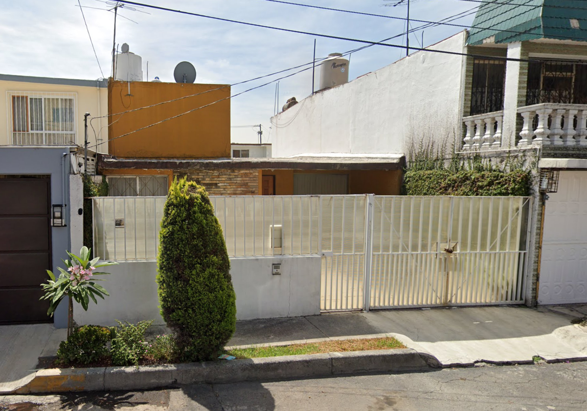 Casa en venta en Prados del Rosario, Azcapotzalco — foto 1 de 9