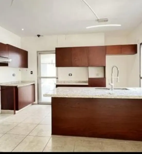 Casa en venta en Lomas de la Rioja, Alvarado — foto 3 de 12