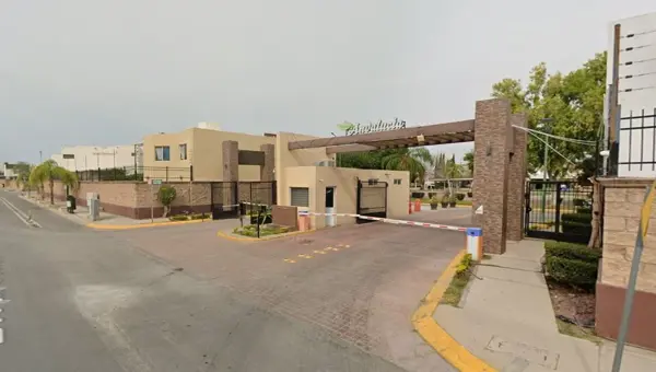 Casa en venta en Residencial Senderos, Torreón — foto 3 de 10